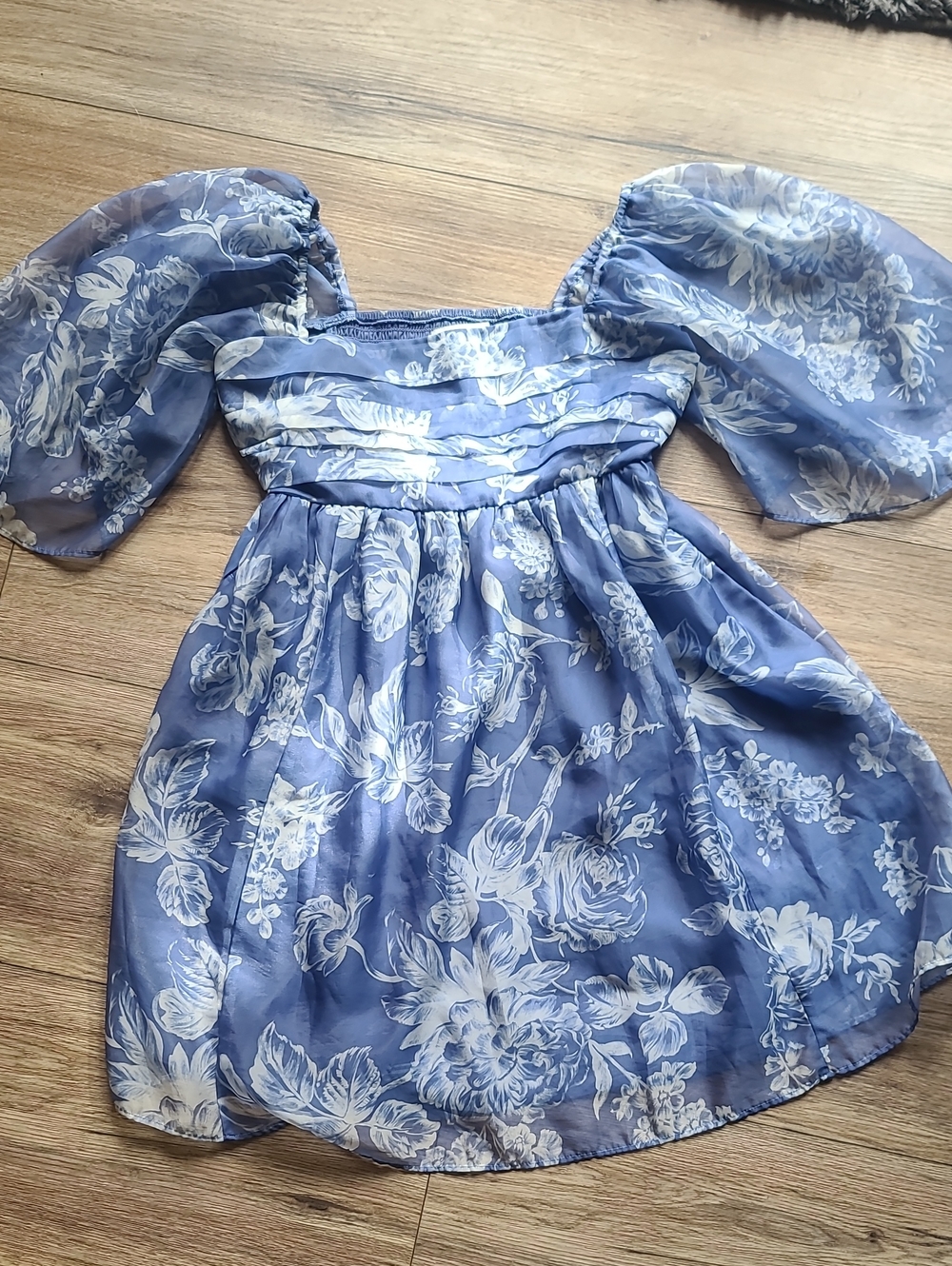Abercrombie & Fitch Emerson Angel Sleeve Mini Dress Blue Floral Chiffon Size Sm - Picture 2 of 12